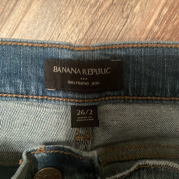 BANANA REPUBLIC girlfriend jeans - Picture 2 of 2